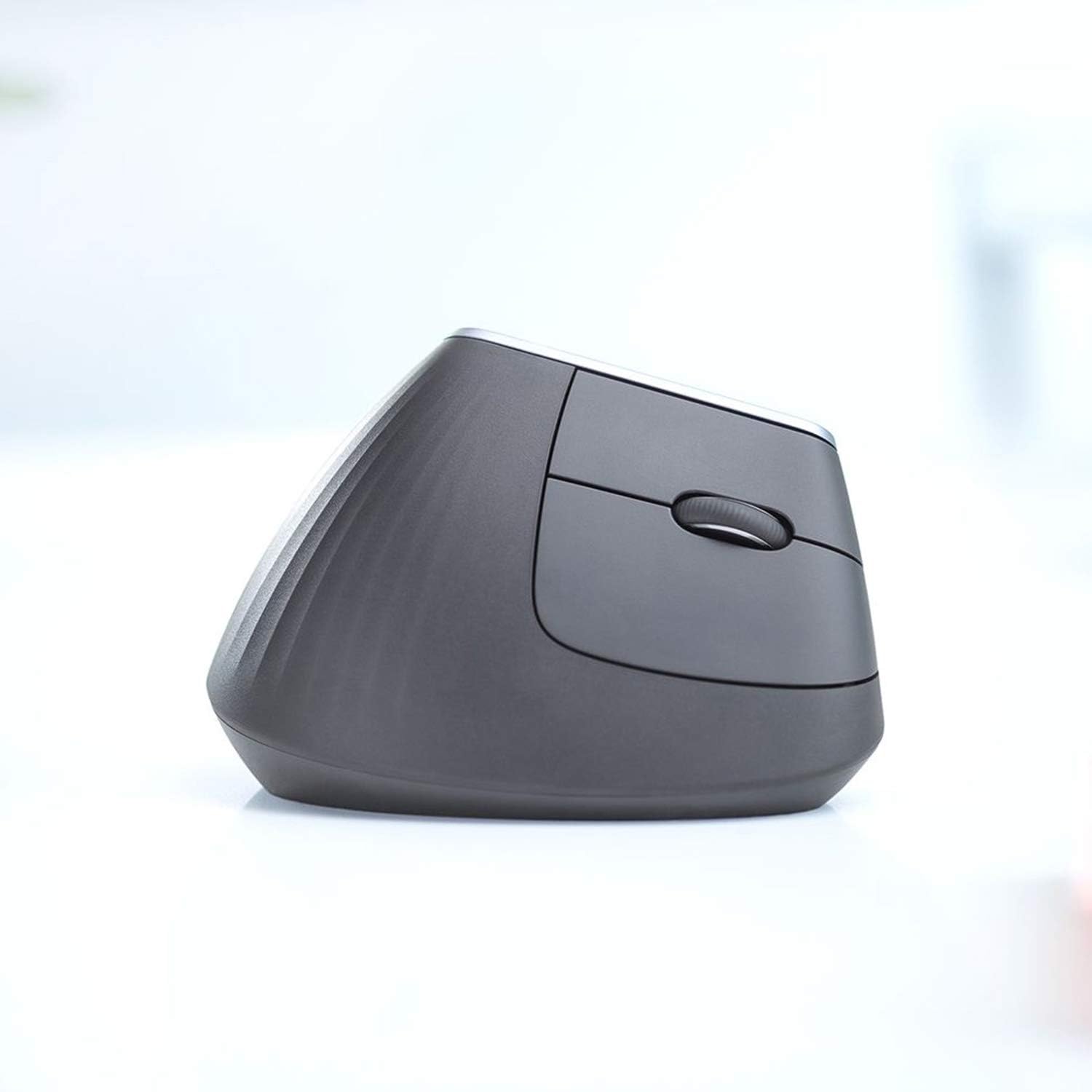 Logitech MX Vertical – Souris Ergonomique Sans Fil Bluetooth & 2,4 GHz, 4000 PPP, Graphite