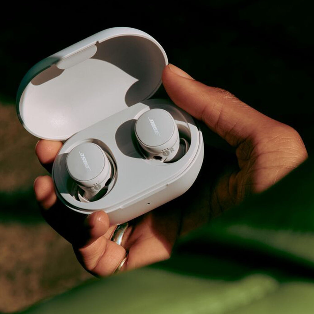 Bose QuietComfort Earbuds, Écouteurs sans Fil à réduction de Bruit, Écouteurs Bluetooth Lifestyle Confortables Longue Durée, Jusqu’à 8,5’Heures d’autonomie, Blanc Nuage
