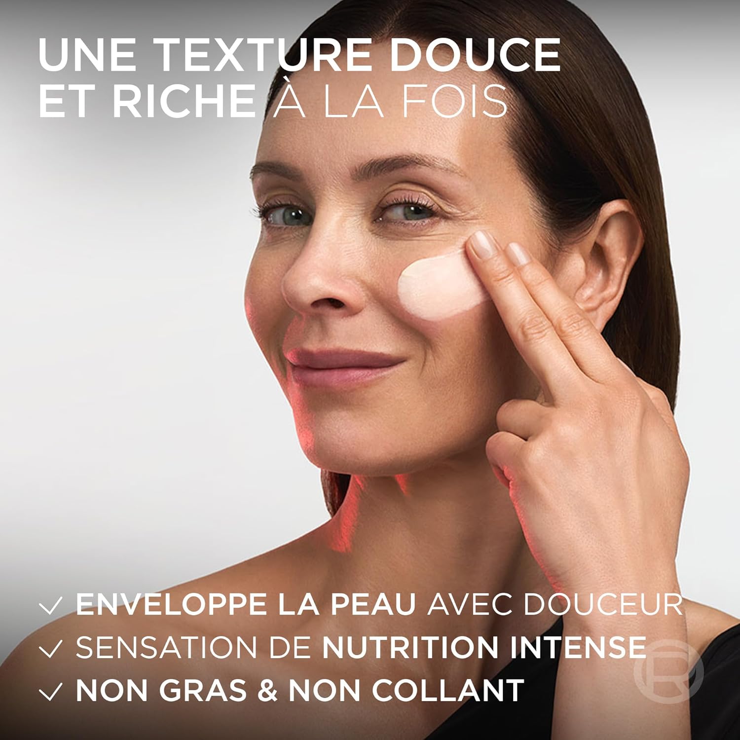 L'Oréal Paris Revitalift Laser X3 - Crème de Jour Anti-Âge FPS 25 - Acide Hyaluronique, Pro-Rétinol & Vitamine C - 50ml