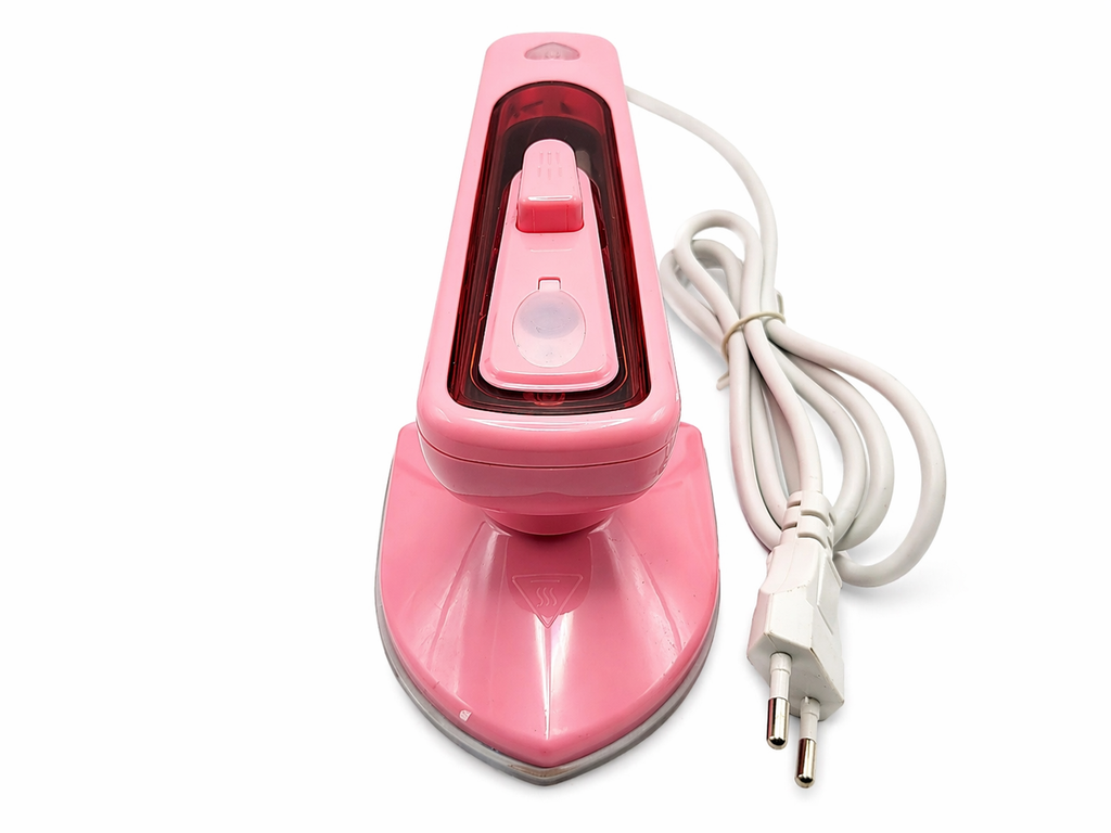 Mini Fer à Repasser Vapeur Portable – Fer Électrique Compact de Voyage – Semelle en Titane Anti-Adhésive – Repassage Sec & Vapeur – Léger et Pratique pour Tous Textiles
